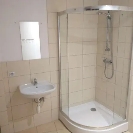 Off Off Off Not On Privatunterkunft