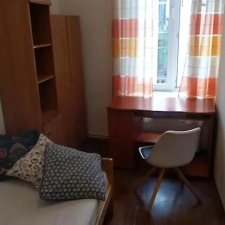 Off Off Off Not On Kraków